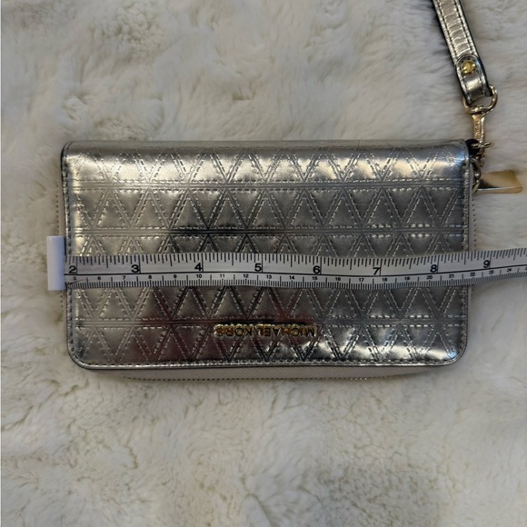 Michael Kors Gold Quilted Continental Wristlet Wallet Jet Set 🎄 - Picture 16 of 16